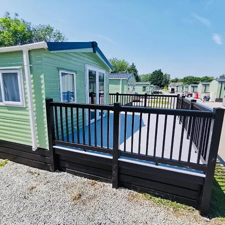 12 Borwick Lakes By Waterside Holiday Lodges Carnforth Exterior photo