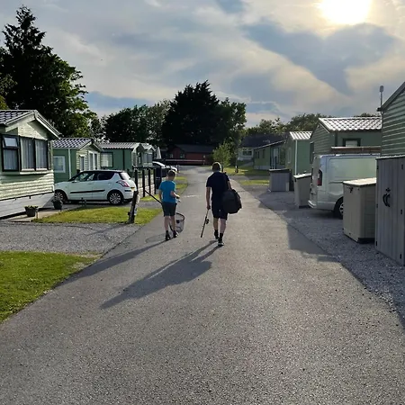 12 Borwick Lakes By Waterside Holiday Lodges Carnforth Room photo
