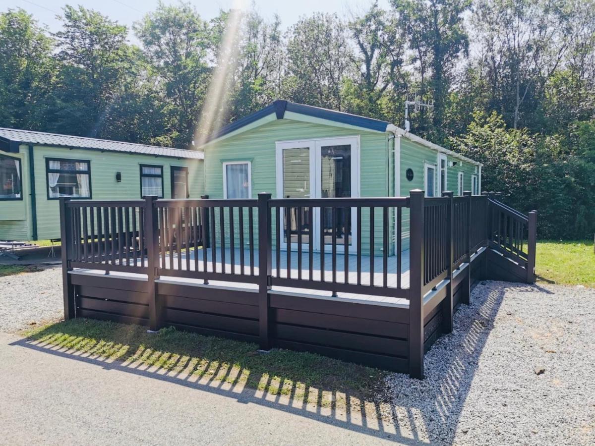 Lodge 12 Borwick Lakes By Waterside