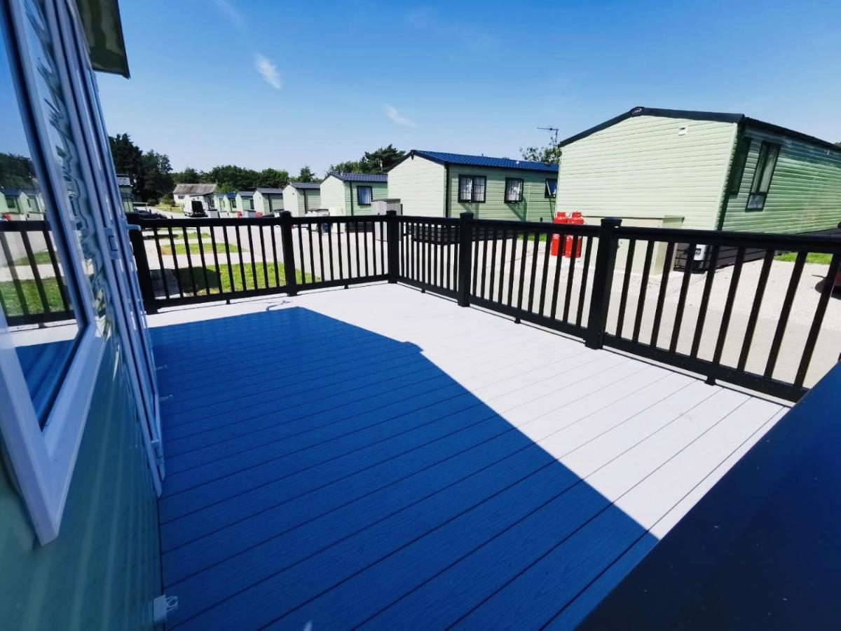 Lodge 12 Borwick Lakes By Waterside *