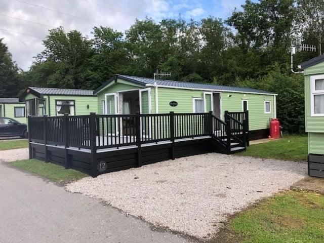 12 Borwick Lakes By Waterside